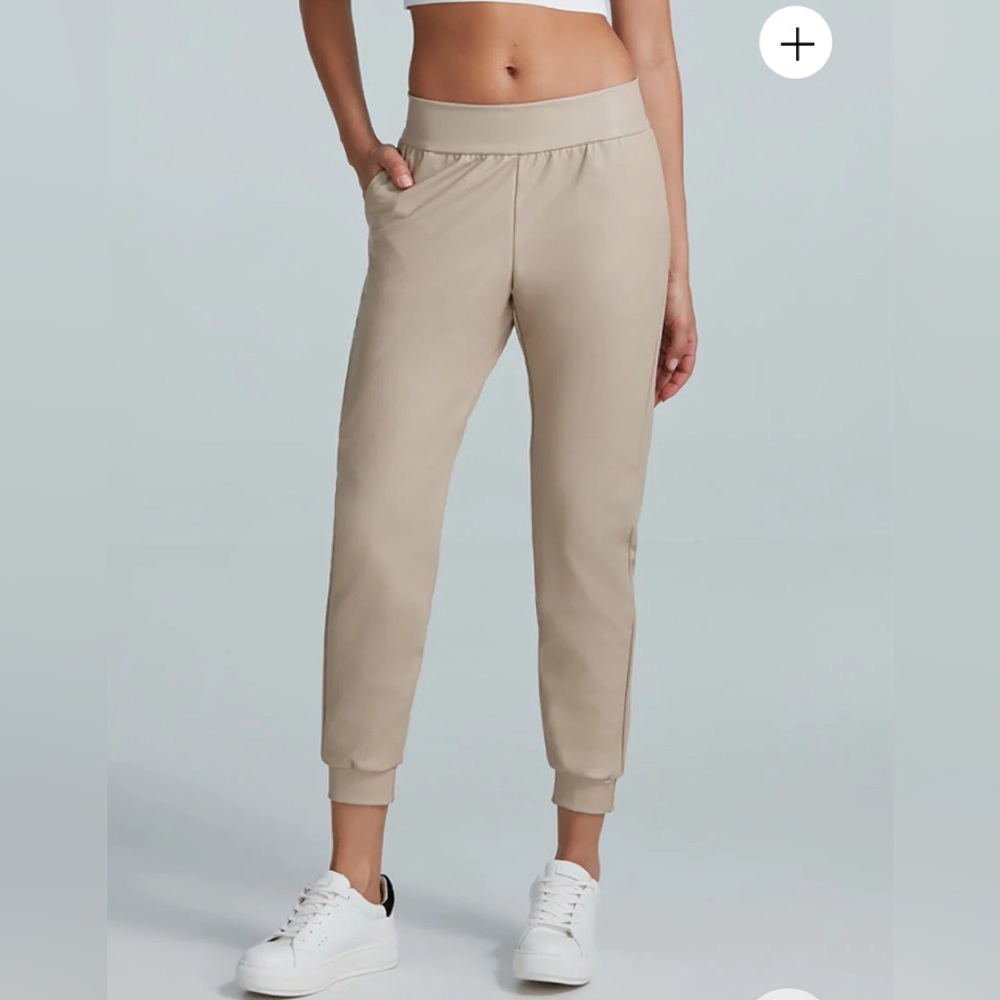 NEW w/ TAGS!, Commando Faux Leather Jogger, Sand, XL